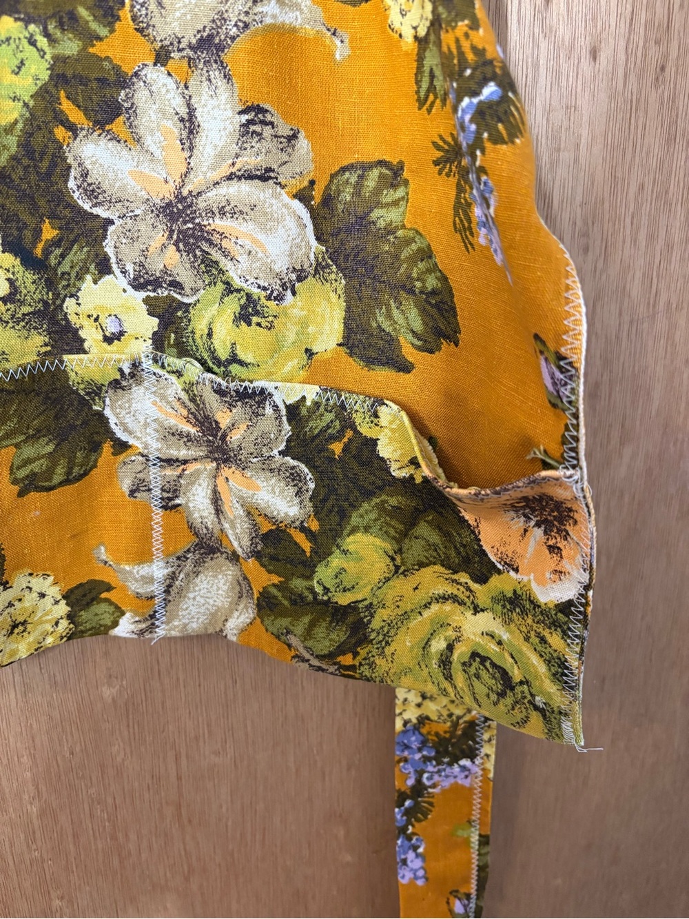 Apron with 3 pockets - Picture 2 of 5